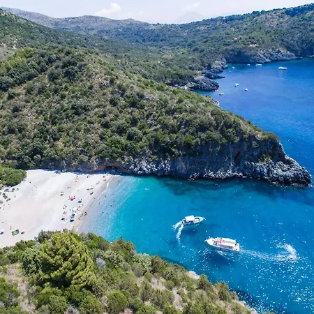 Cala Blanca Villaggio Alberghiero 2* マリーナ・ディ・カメロータ